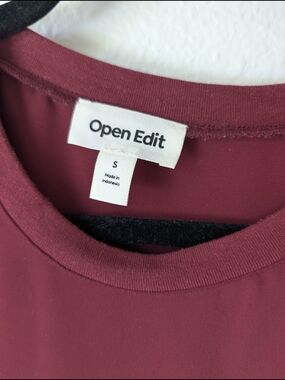 Burgundy & Blue Crewneck Tops